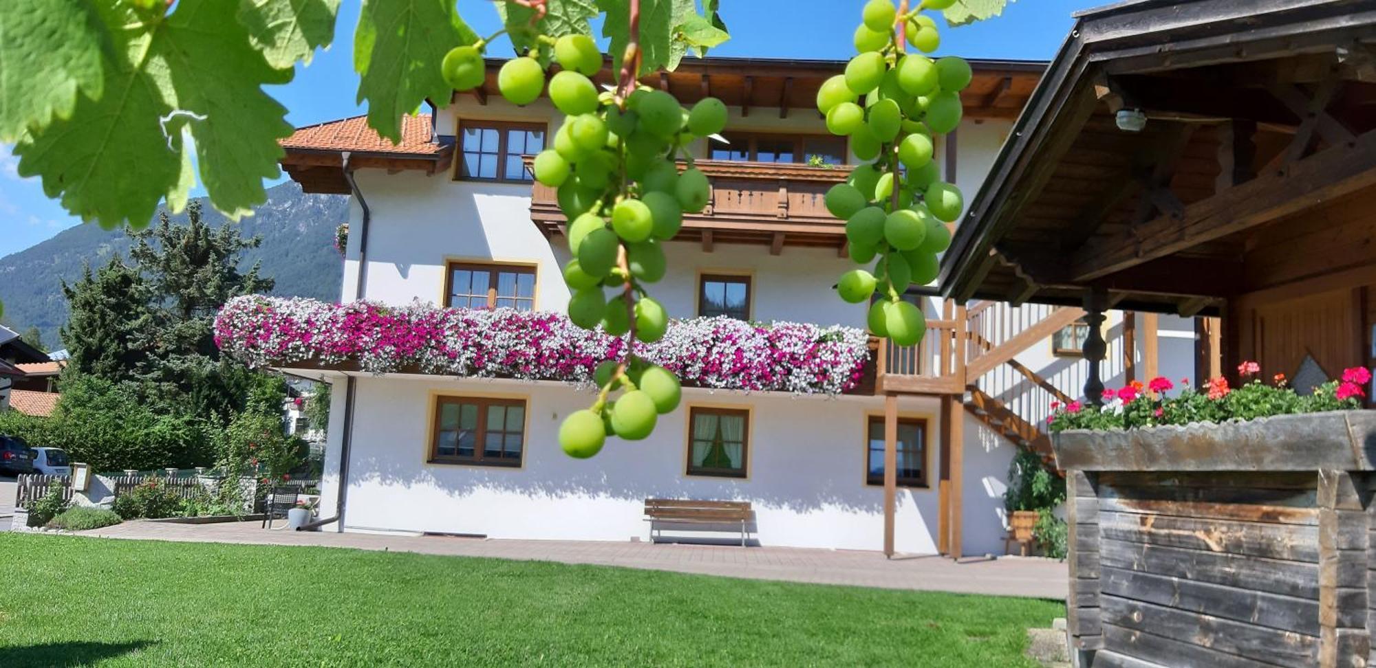 Ferienwohnungen Krismer Arzl im Pitztal Exterior foto