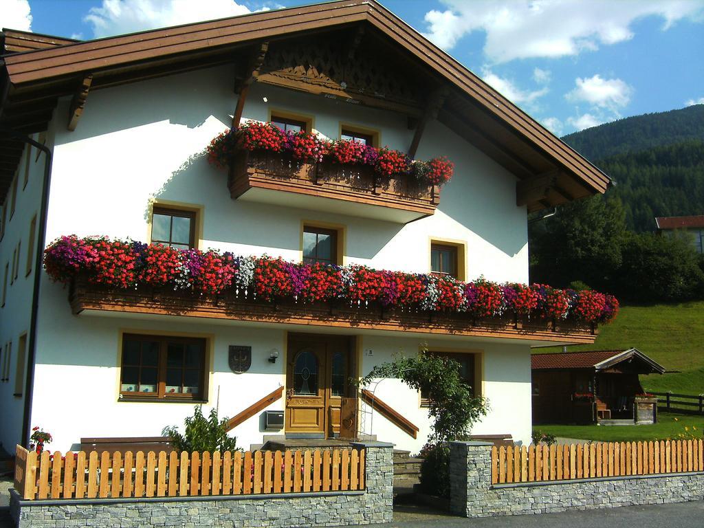 Ferienwohnungen Krismer Arzl im Pitztal Exterior foto